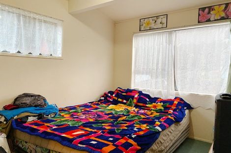 Photo of property in 21 Wattle Street, New Lynn, Auckland, 0600