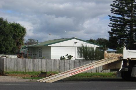 Photo of property in 88 Taikata Road, Te Atatu Peninsula, Auckland, 0610