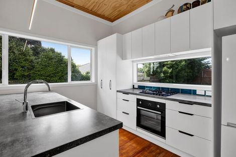 Photo of property in 195 South Road, Hawera, 4610