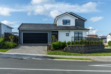 Photo of property in 2 Taikura Avenue, Red Beach, 0932