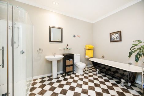 Photo of property in 1226 Kairanga Bunnythorpe Road, Kairanga, Palmerston North, 4475