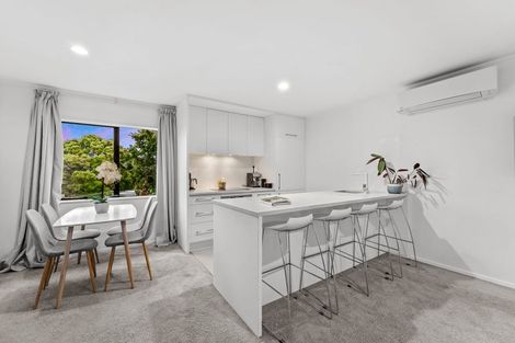 Photo of property in 2/2 Crosby Road, West Harbour, Auckland, 0618