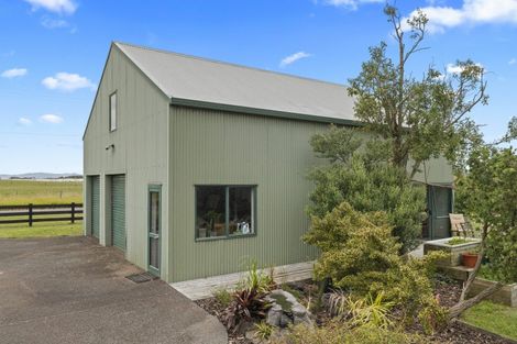 Photo of property in 69 Waipipi Wharf Road, Pollok, Waiuku, 2683