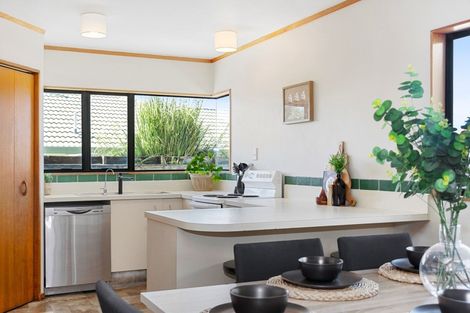 Photo of property in 112b Russley Drive, Mount Maunganui, 3116