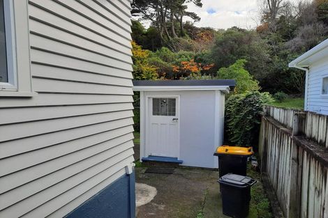 Photo of property in 30 Lincoln Avenue, Tawa, Wellington, 5028