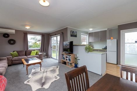 Photo of property in 18 Purcell Place, Melville, Hamilton, 3206