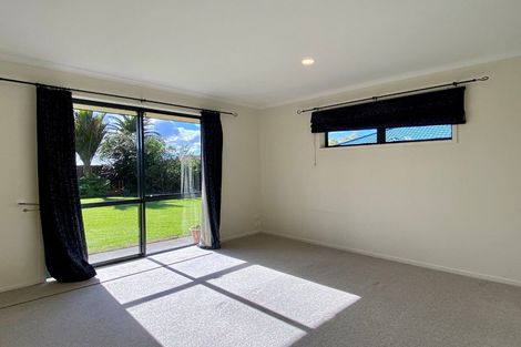 Photo of property in 2 Wouldbank Way, Welcome Bay, Tauranga, 3112
