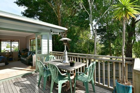 Photo of property in 33a Kia Ora Road, Beach Haven, Auckland, 0626