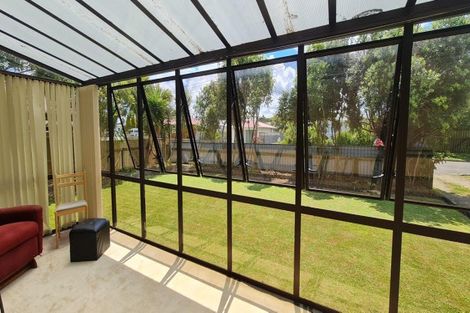 Photo of property in 2 Oaklea Avenue, Marton, 4710