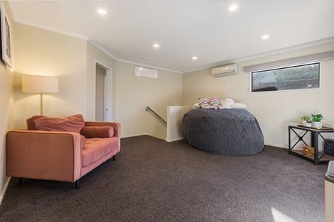 Photo of property in 8 Bowman Place, Whitby, Porirua, 5024
