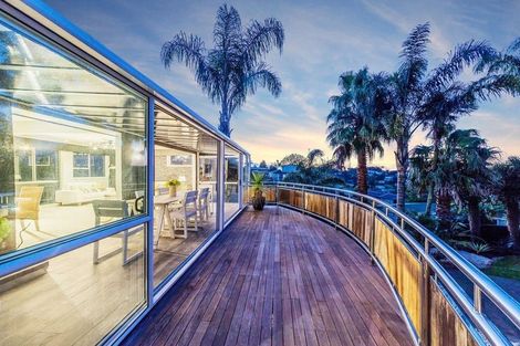 Photo of property in 2 Gallony Avenue, Massey, Auckland, 0614