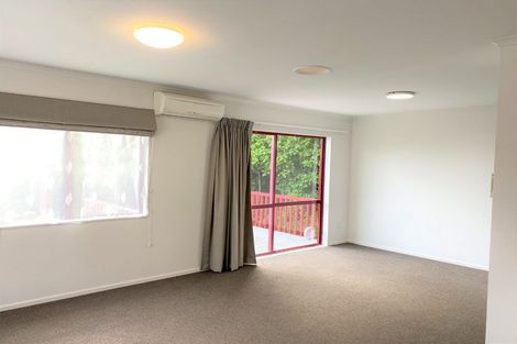Photo of property in 20 Ted Gilberd Place, Newlands, Wellington, 6037
