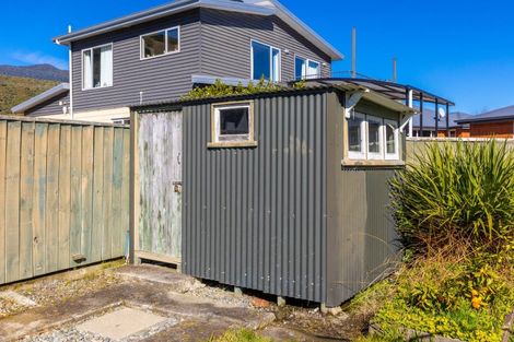 Photo of property in 257a Waikawa Road, Waikawa, Picton, 7220