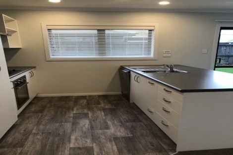 Photo of property in 10u2 Heath Street, Saint Andrews, Hamilton, 3200