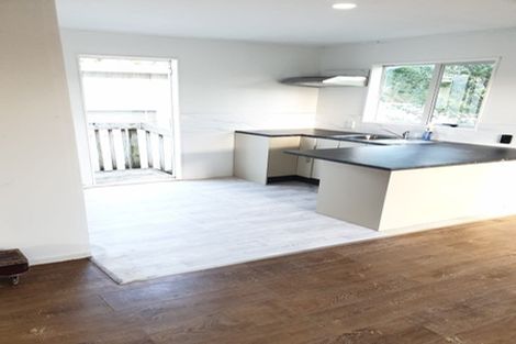 Photo of property in 79 Roberts Road, Te Atatu South, Auckland, 0610