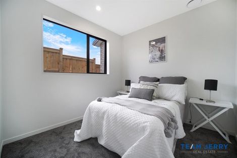 Photo of property in 8 Kakau Lane, Flat Bush, Auckland, 2019