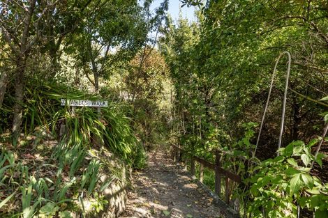 Photo of property in 14 Spur Road, Havelock North, 4130