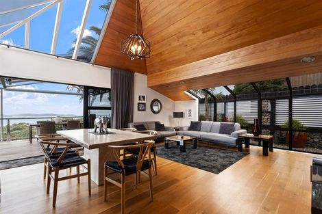 Photo of property in 5 Kotare Place, Sandspit, Warkworth, 0982