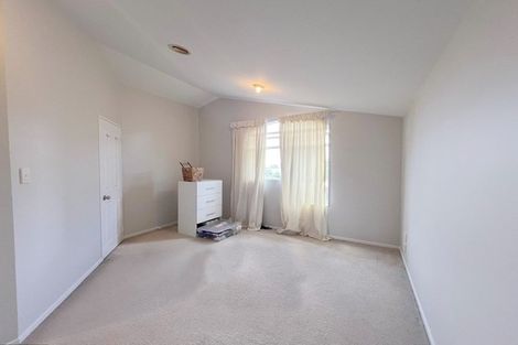Photo of property in 20u4 Ruakiwi Road, Hamilton Lake, Hamilton, 3204
