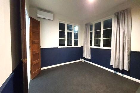 Photo of property in 106 Moorefield Road, Johnsonville, Wellington, 6037