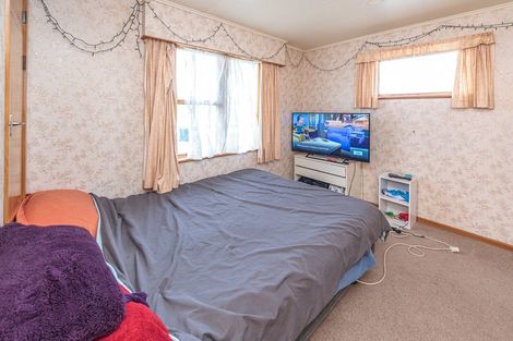 Photo of property in 30 Lee Street, Castlecliff, Whanganui, 4501