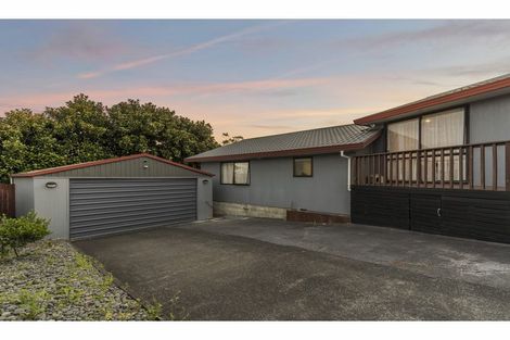 Photo of property in 129 Alfriston Road, Manurewa, Auckland, 2105
