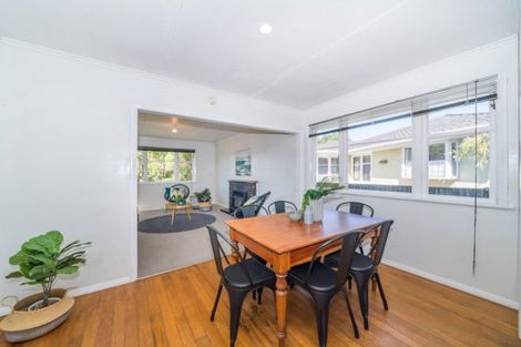 Photo of property in 166 Highbury Avenue, Highbury, Palmerston North, 4412