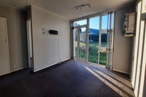 Photo of property in 23 Rangitane Street, Maupuia, Wellington, 6022