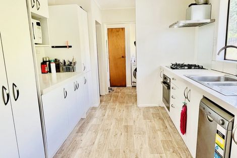 Photo of property in 6 Ruth Grove, Karori, Wellington, 6012