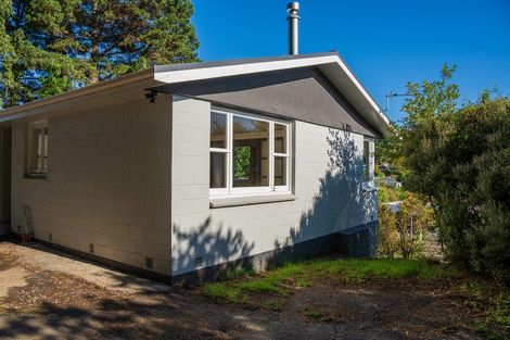 Photo of property in 137 Kaikorai Valley Road, Glenross, Dunedin, 9011