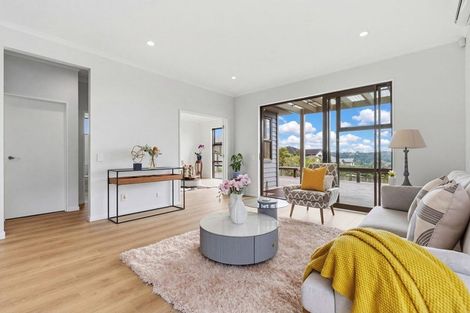 Photo of property in 30 Mackay Drive, Greenhithe, Auckland, 0632