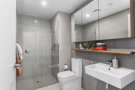 Photo of property in 104/8a Lake Pupuke Drive, Takapuna, Auckland, 0622