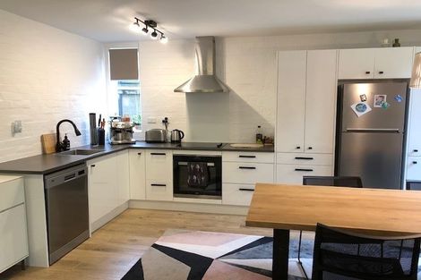 Photo of property in 141 Churton Drive, Churton Park, Wellington, 6037