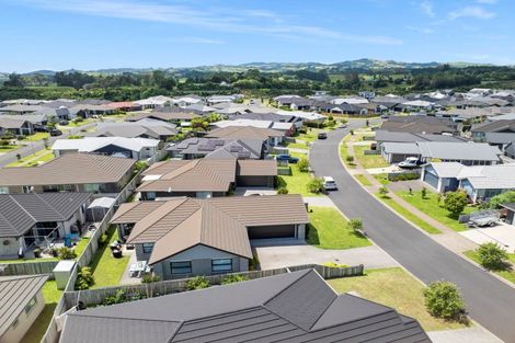 Photo of property in 11 Kahuparere Crescent, Pyes Pa, Tauranga, 3112