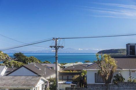 Photo of property in 8 Herewini Street, Titahi Bay, Porirua, 5022