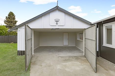 Photo of property in 1/2 Hunua Road, Papakura, 2110