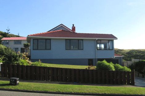 Photo of property in 113 Tireti Road, Titahi Bay, Porirua, 5022