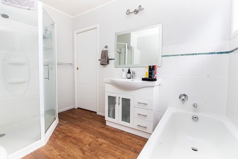 Photo of property in 17 Macfarlane Street, Hamilton East, Hamilton, 3216