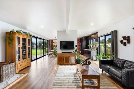 Photo of property in 1 Grey Street, Bay View, Napier, 4104