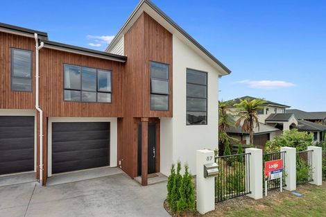 Photo of property in 4/87 Rototuna Road, Rototuna, 3210