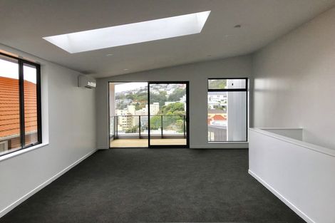 Photo of property in 18u1 Oriental Terrace, Oriental Bay, Wellington, 6011