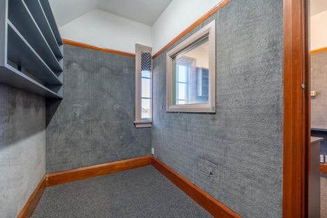 Photo of property in 334 Oriental Parade, Oriental Bay, Wellington, 6011