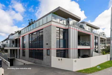 Photo of property in 10/48 Marine Parade, Mount Maunganui, 3116