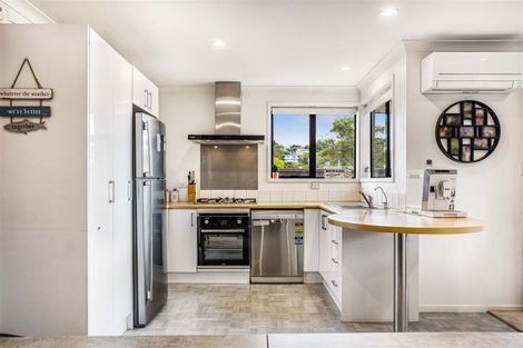 Photo of property in 8 Clover Drive, Henderson, Auckland, 0610