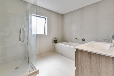 Photo of property in 24 Knoll Rise, Pukekohe, 2120