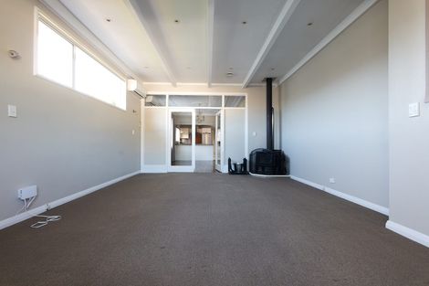 Photo of property in 40 Derwent Street, Island Bay, Wellington, 6023
