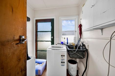 Photo of property in 42a Celia Street, Stratford, 4332