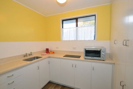 Photo of property in 33 Seymour Street, Hornby, Christchurch, 8042