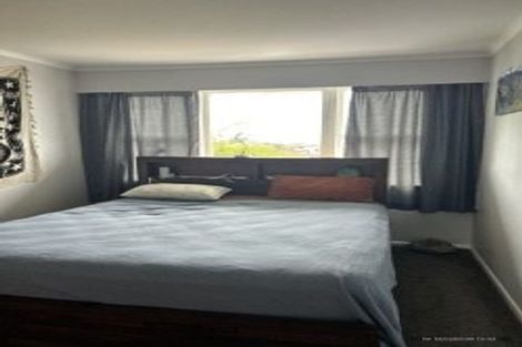 Photo of property in 2/19 Bucklands Beach Road, Bucklands Beach, Auckland, 2012