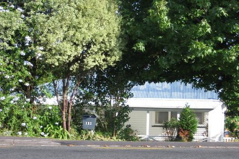 Photo of property in 132 Golf Road, Titirangi, Auckland, 0600